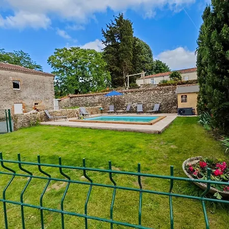In Charming Village, With Private Pool * Vouvant